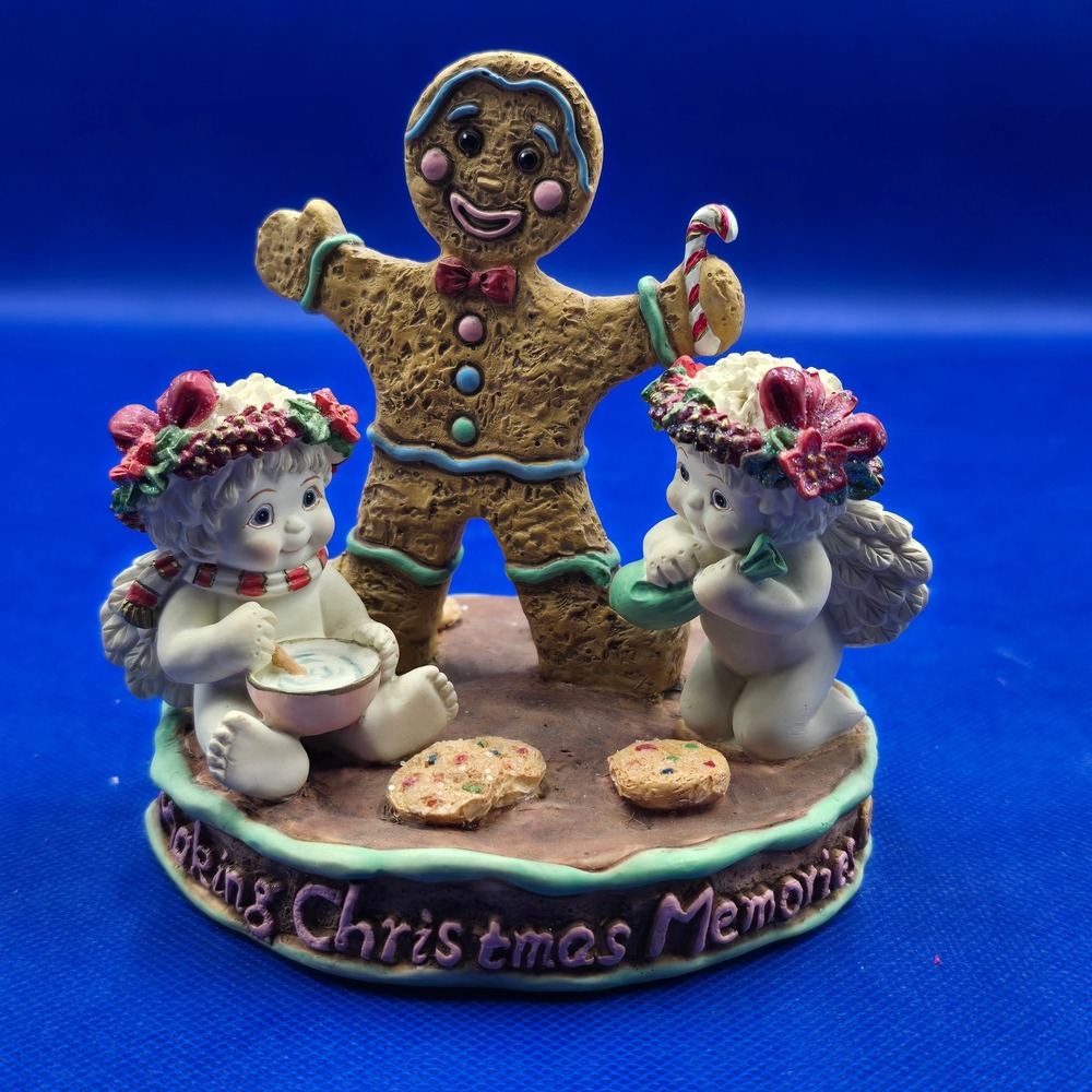Dreamsicles Making Christmas Memories Figurine 11313 Gingerbread Angels 2000